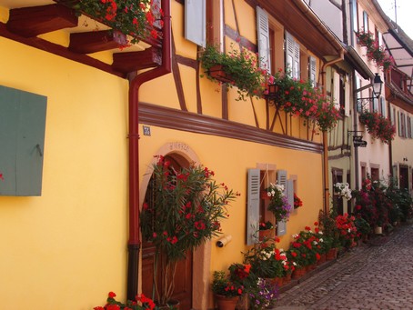 Balade  Eguisheim, beau village alsacien - les ruelles